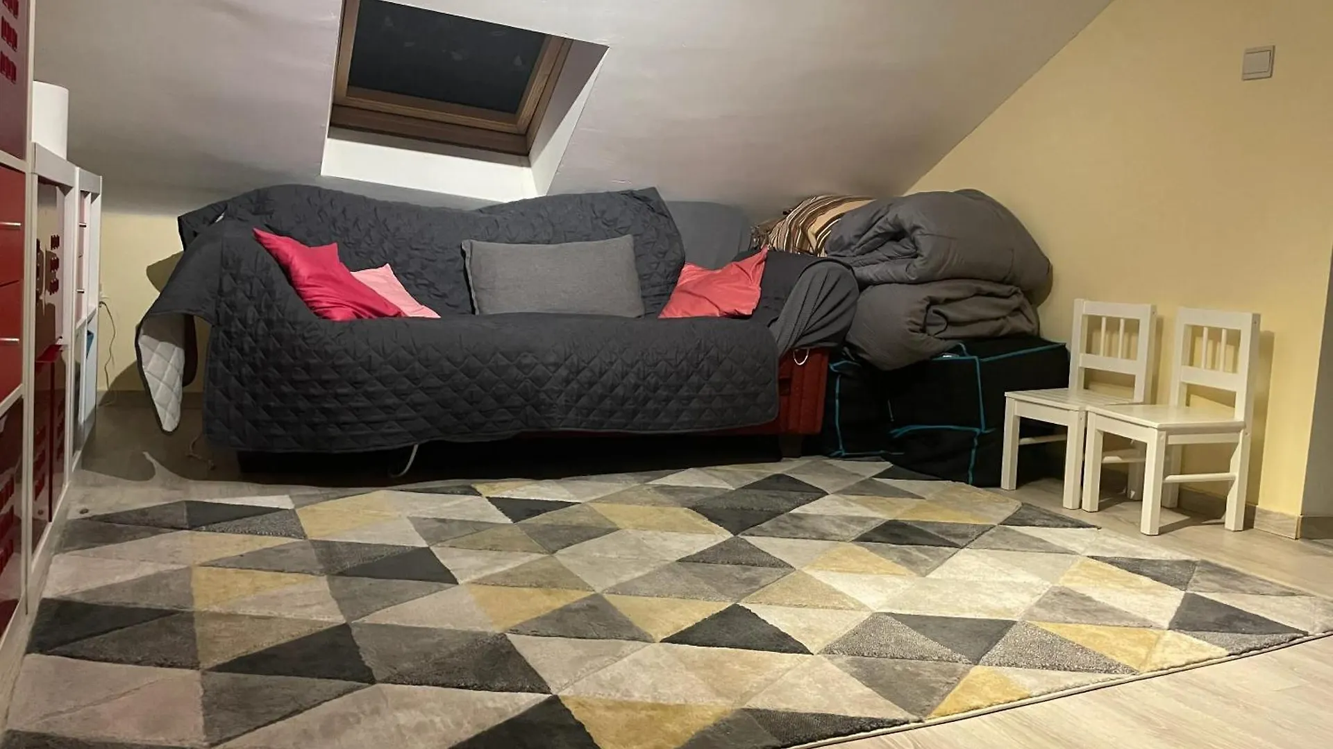 Charming Flat In Charleroi 100 Sqm Private Parking Apartment